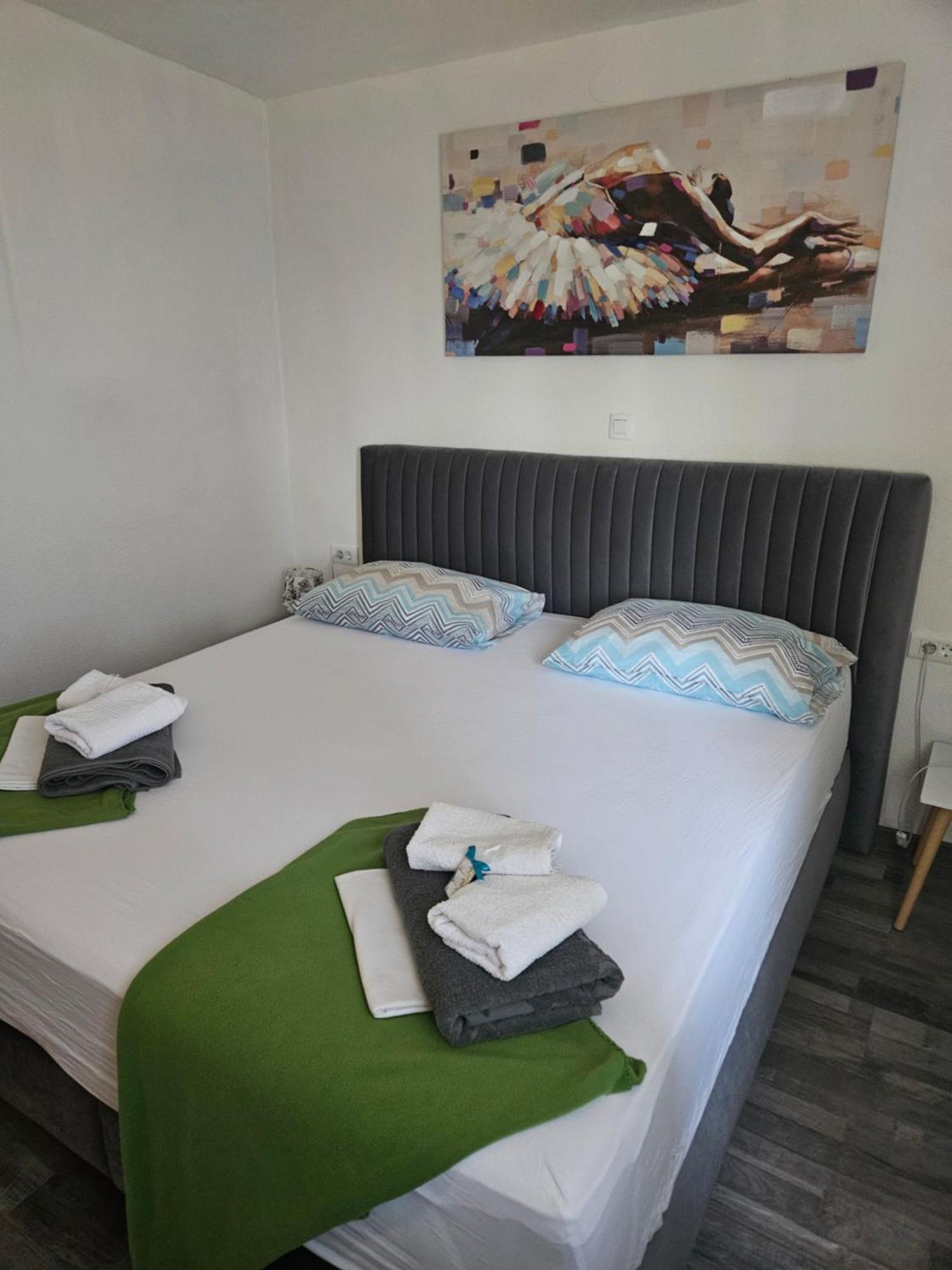 Apartman Koko With Private Jacuzzi ماكارسكا المظهر الخارجي الصورة