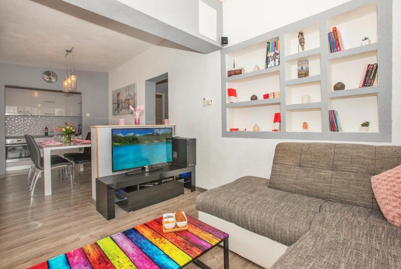 Apartman Koko With Private Jacuzzi ماكارسكا المظهر الخارجي الصورة