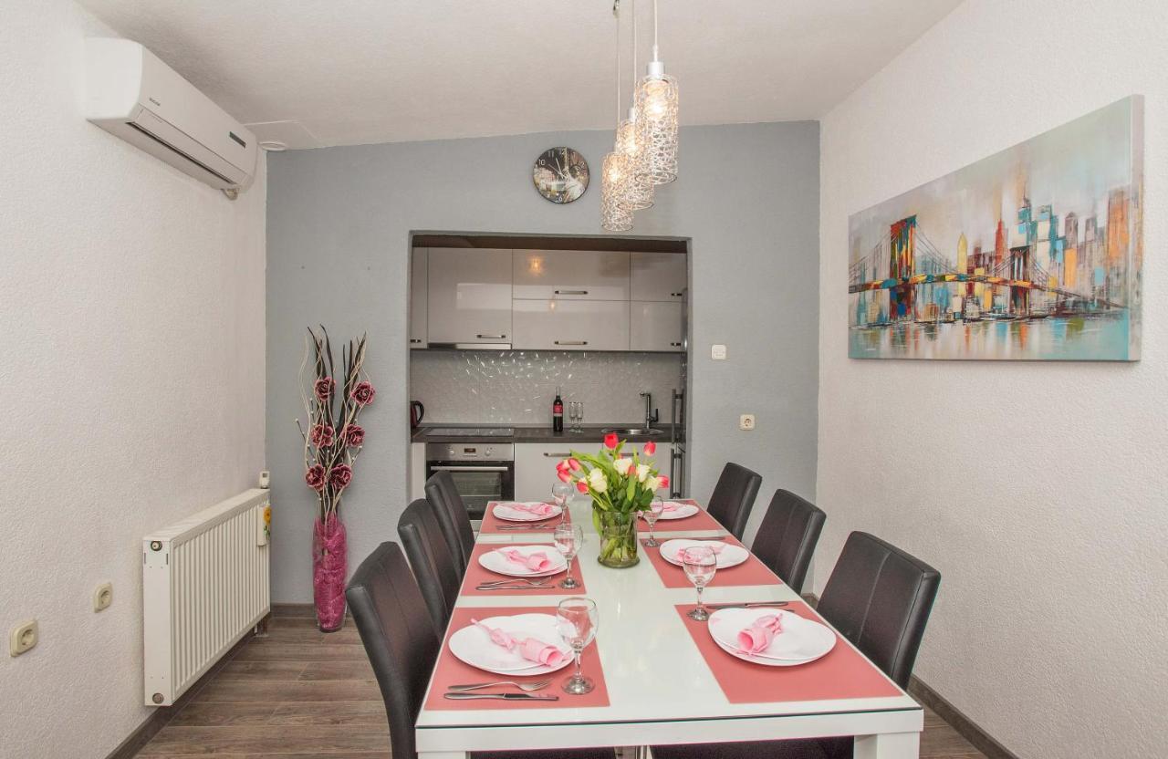 Apartman Koko With Private Jacuzzi ماكارسكا المظهر الخارجي الصورة